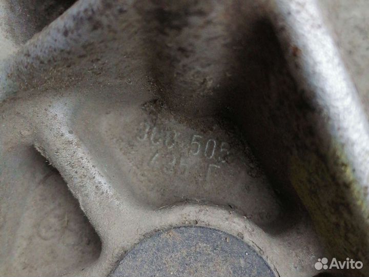 Цапфа Фольксваген Пассат б6 3C0505435F