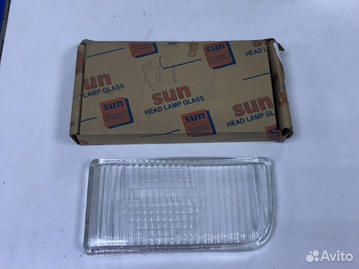 301133437 Стекло фары пр/т bmw 3 e36 90