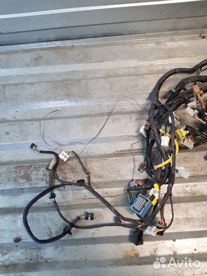 Проводка салонная под торпедо Kia Rio X-Line FB