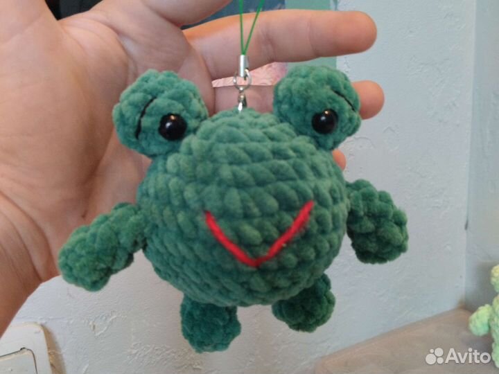 Вязаные игрушки лягушка