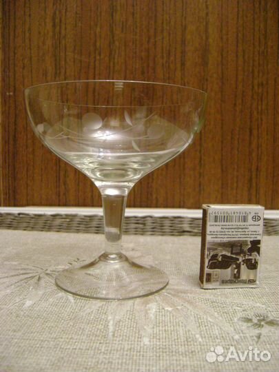 Ваза на ножке стекло из СССР в Колпино