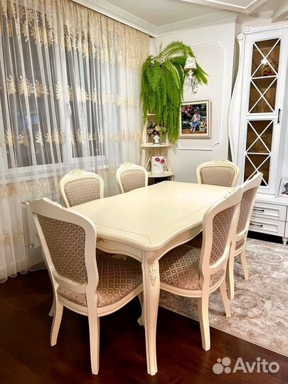 Обеденный стол и стулья(Комплект)