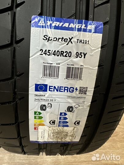 Triangle Sports TH201 245/40 R20 и 275/35 R20 103Y