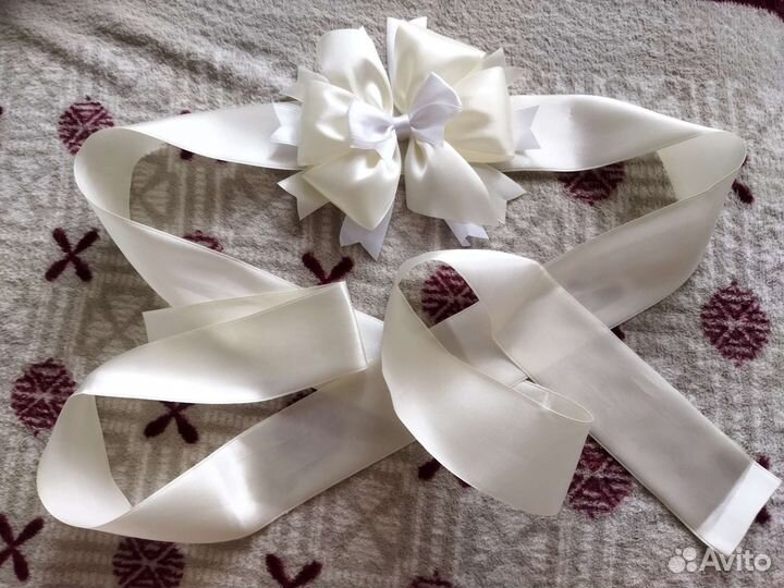 Бант атласный на выписку