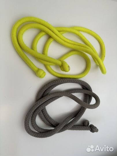 Гимнастическая скакалка