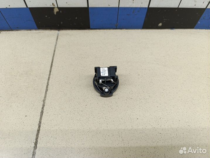 Динамик toyota Avensis III 2009