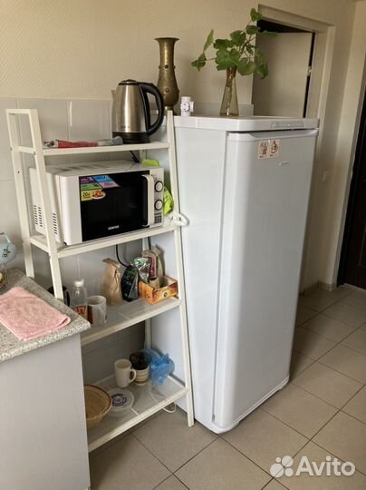 Холодильник бу бирюса