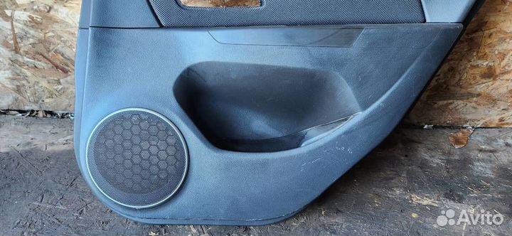 Обшивка двери задней правой Chevrolet Cruze 2009