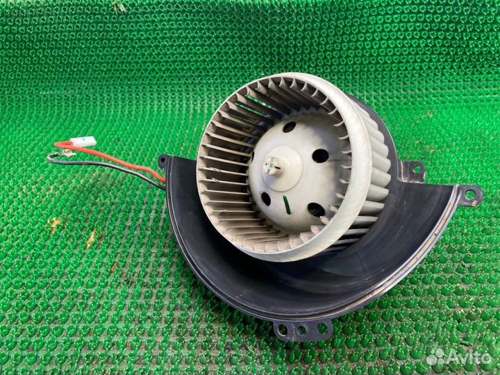 Мотор отопителя Opel Astra H Z13DTH 2008