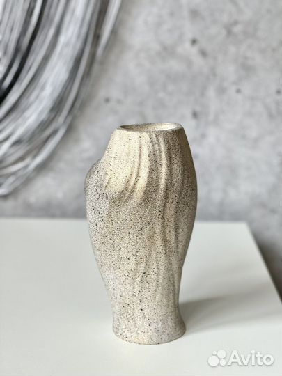 Ваза из гипса для цветов, авторская работа