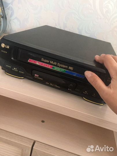 Видеомагнитофон