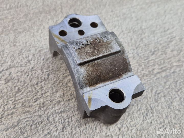 Бугель распредвала, нижний BMW N62