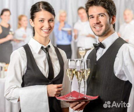 Официант в ресторан