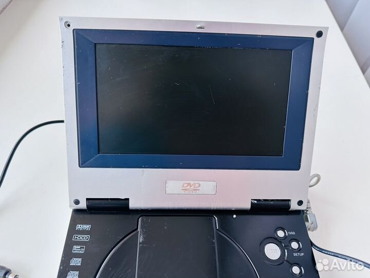 Портативный DVD проигрыватель с чехлом