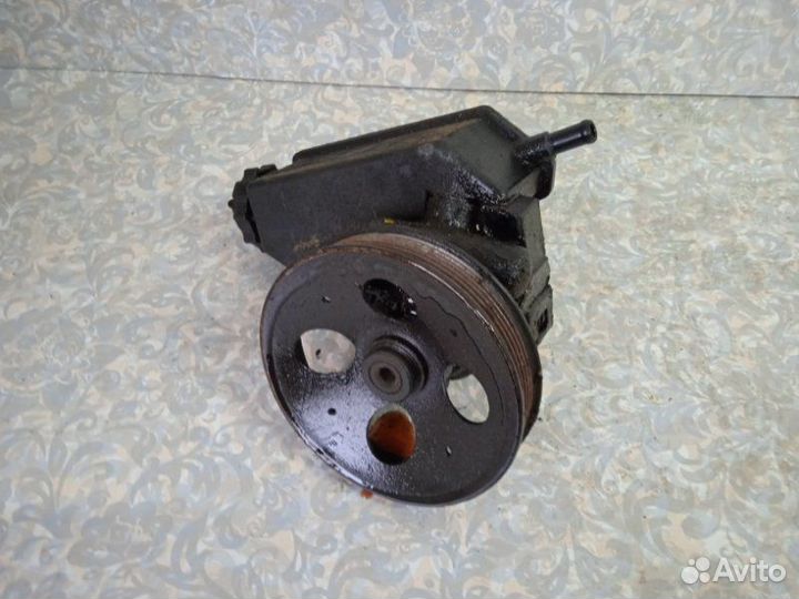 Насос гидроусилителя Opel Vectra B X16XEL 1998