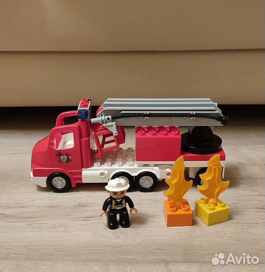 Lego Duplo много