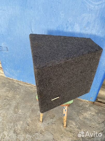 Коробка для сабвуфера