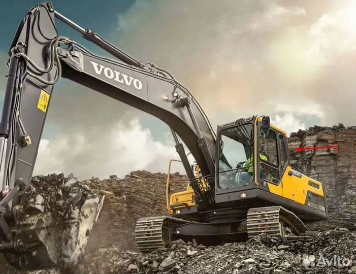 Стекло заднее на экскаватор Volvo EC 240