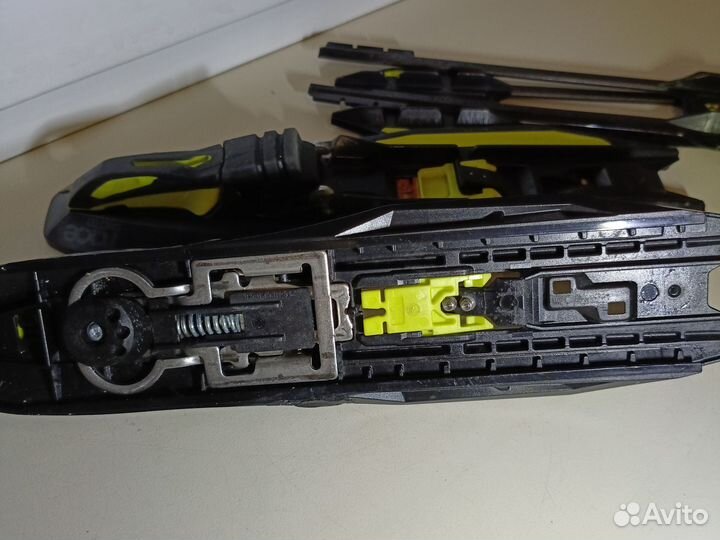 Крепления для беговых лыж fisher конек