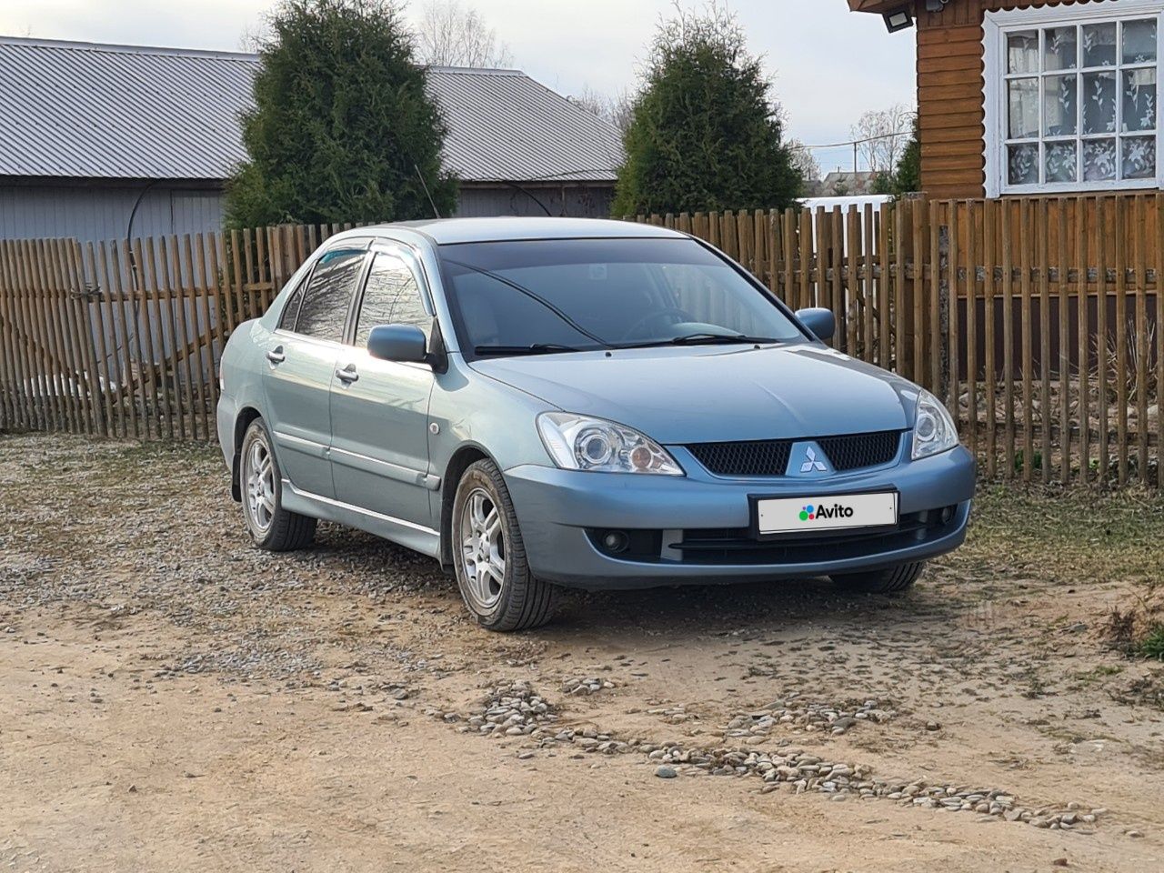 Mitsubishi Lancer: фото владельца