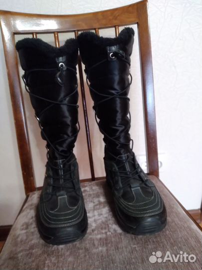 Продам женские сапоги