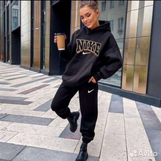 Спортивный костюм nike