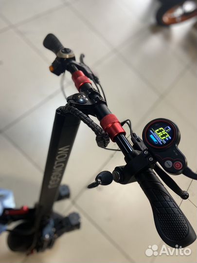 Электросамокат Wolong M5