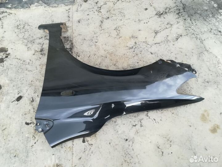 Крыло переднее левое Toyota Corolla E150