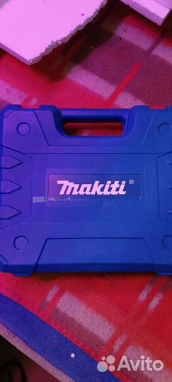 Шуруповерт makita 18v