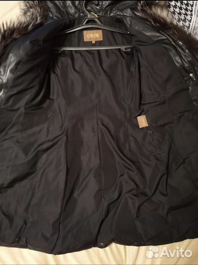 Зимняя кожаная куртка с мехом женская