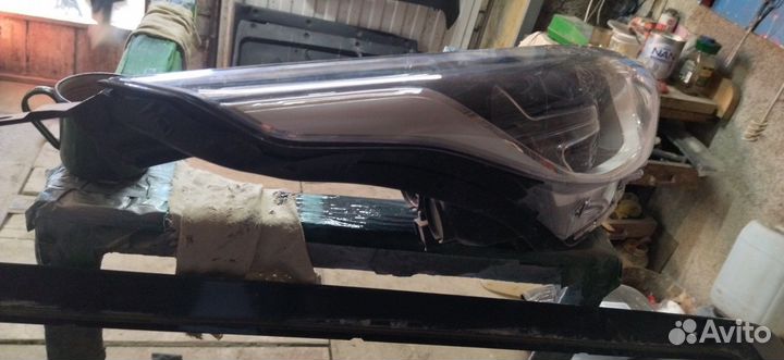 Фара правая kia ceed 3 передняя