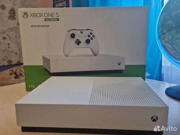 Xbox One s all digital edition 1Tb