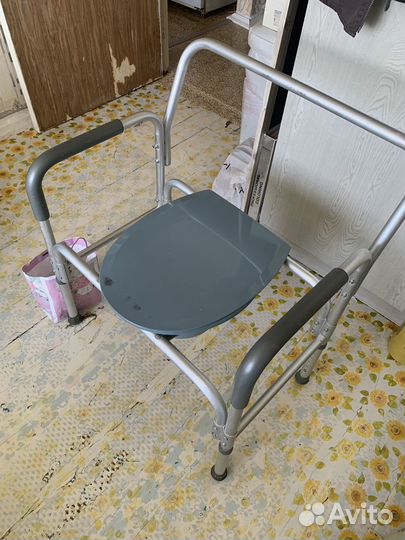 Кресло туалет для инвалидов