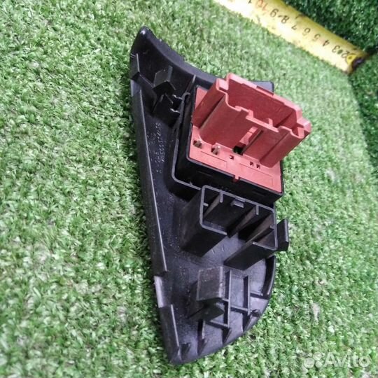 Блок управления зеркалами Митсубиси MR951187