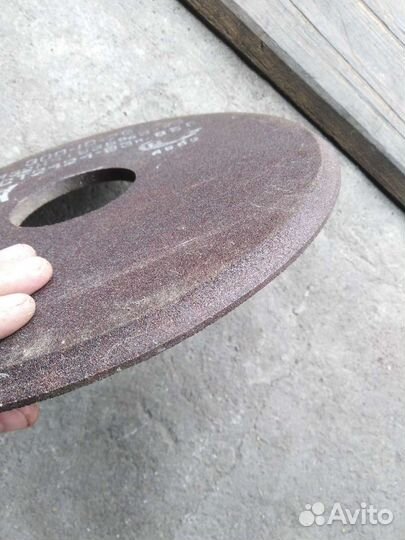 Диск наждачный