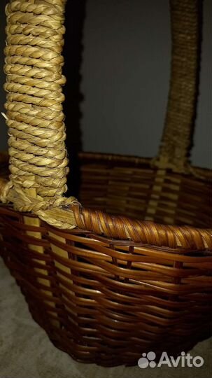 Корзина плетеная