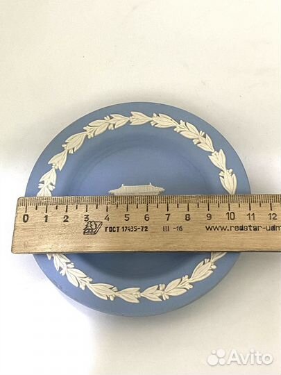 Декоративные тарелки Wedgwood