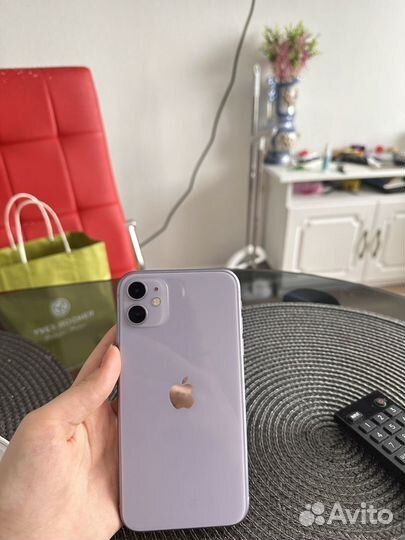 iPhone 11, 128 ГБ