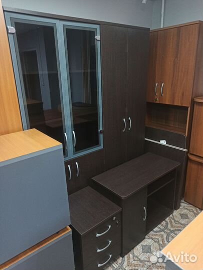 Офисная мебель комплекты