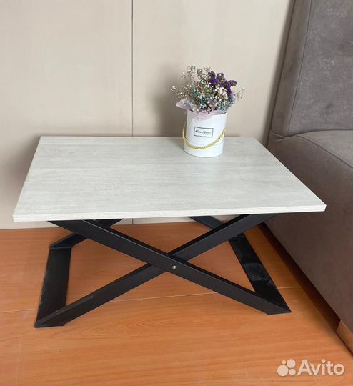 Стол журнальный 