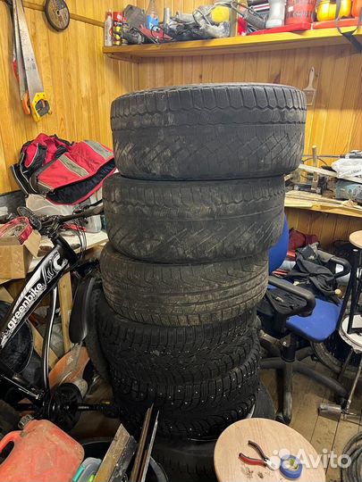 Nokian Tyres  Hakka Truck 844 275/35 R20