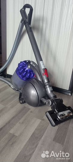Пылесос Dyson DC 37
