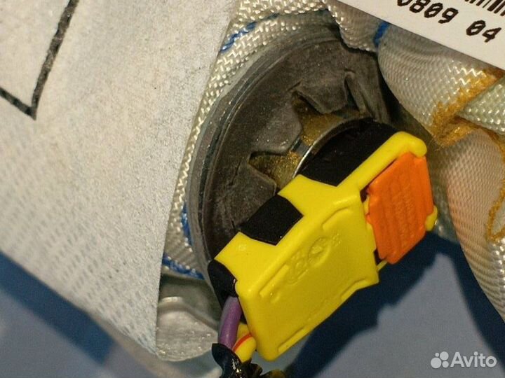 Подушка безопасности в сиденье прав Ford Explorer