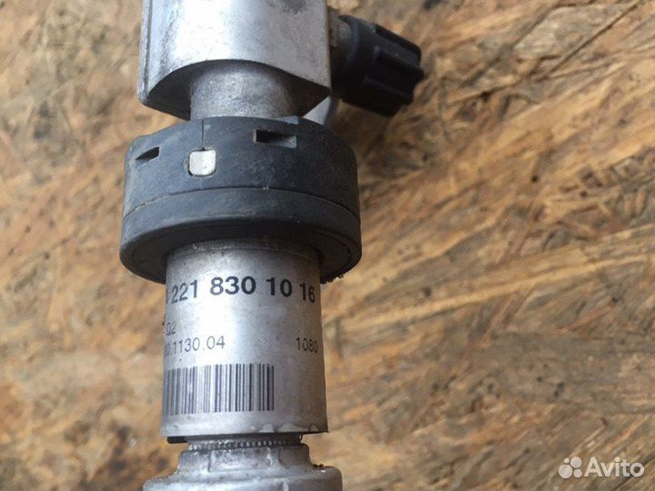 Трубка кондиционера Mercedes-Benz S-Class W221