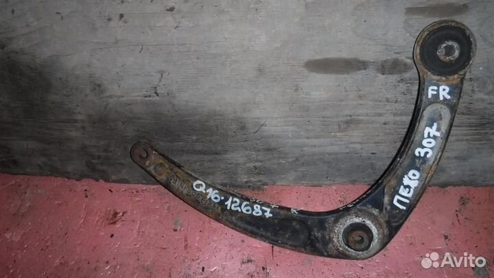Рычаг передний правый Peugeot 307 2001-2007