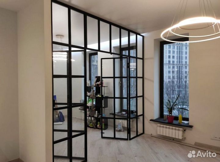 Стеклянная перегородка лофт