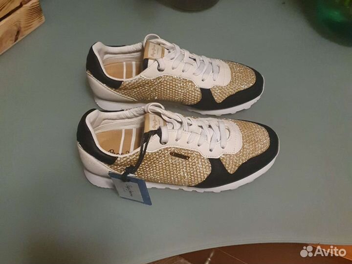 Кроссовки Pepe