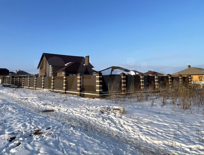 Коттедж 185 м² на участке 4 сот.