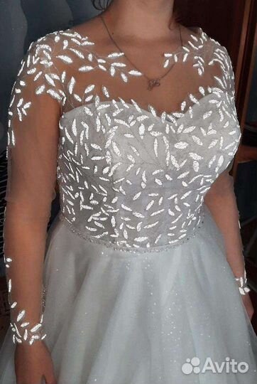 Свадебное платье