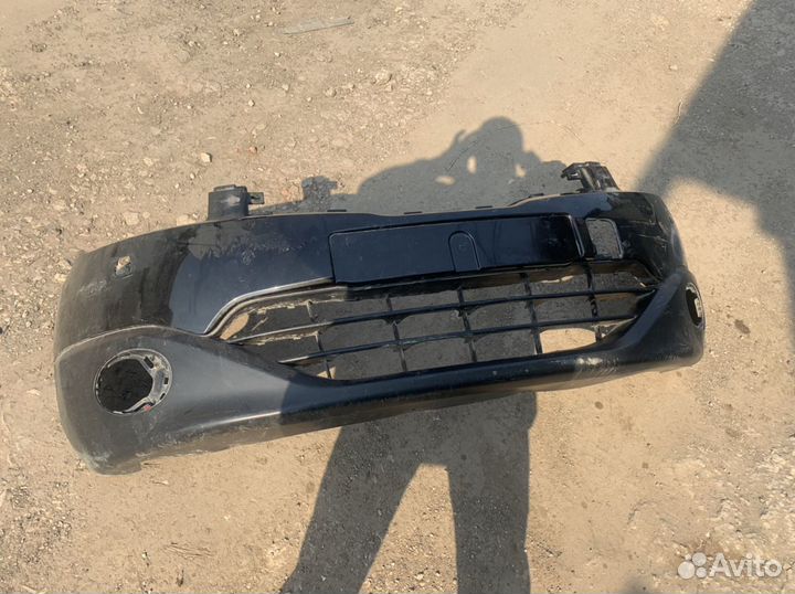 Бампер передний Nissan